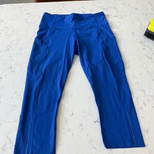 Lululemon Blue Athletic Capri Leggings